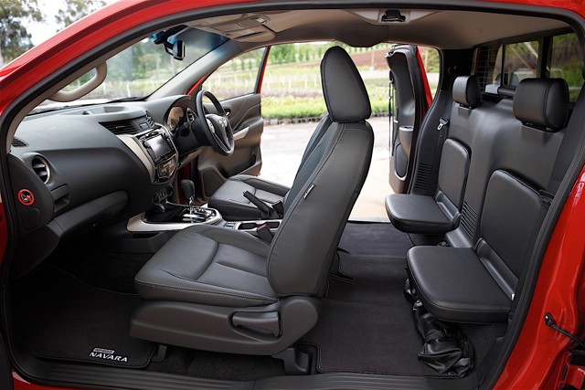 Nissan Navara / Frontier King Cab foto 59