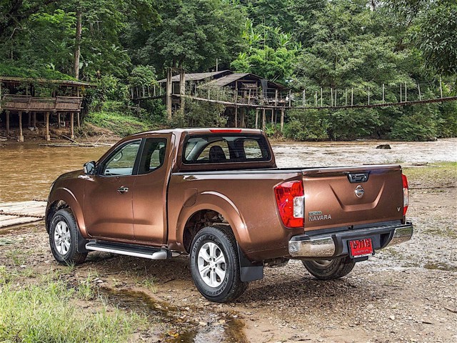 Nissan Navara / Frontier King Cab foto 31