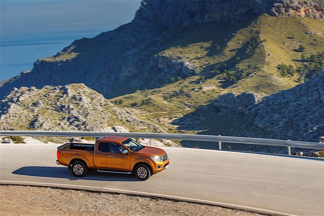Nissan Navara / Frontier King Cab foto 38