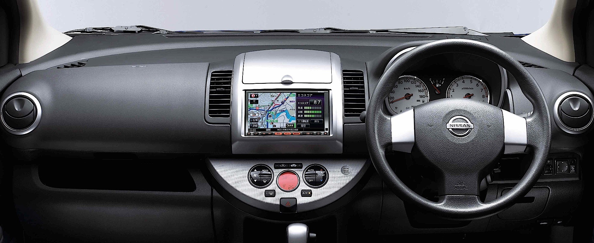 Nissan Note photo 56