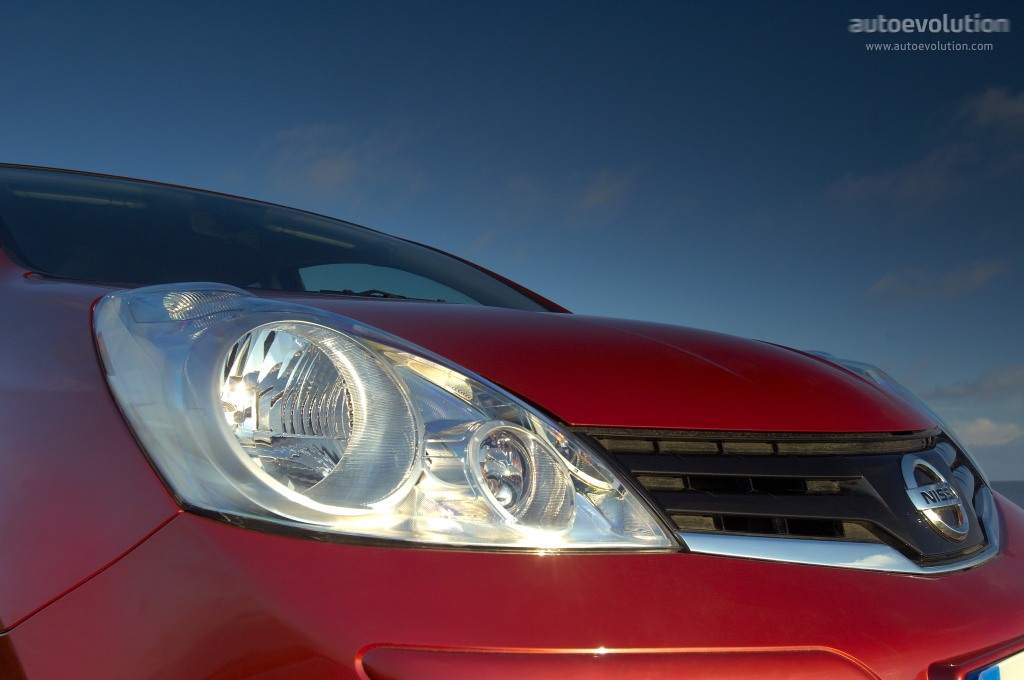 Nissan Note photo 8
