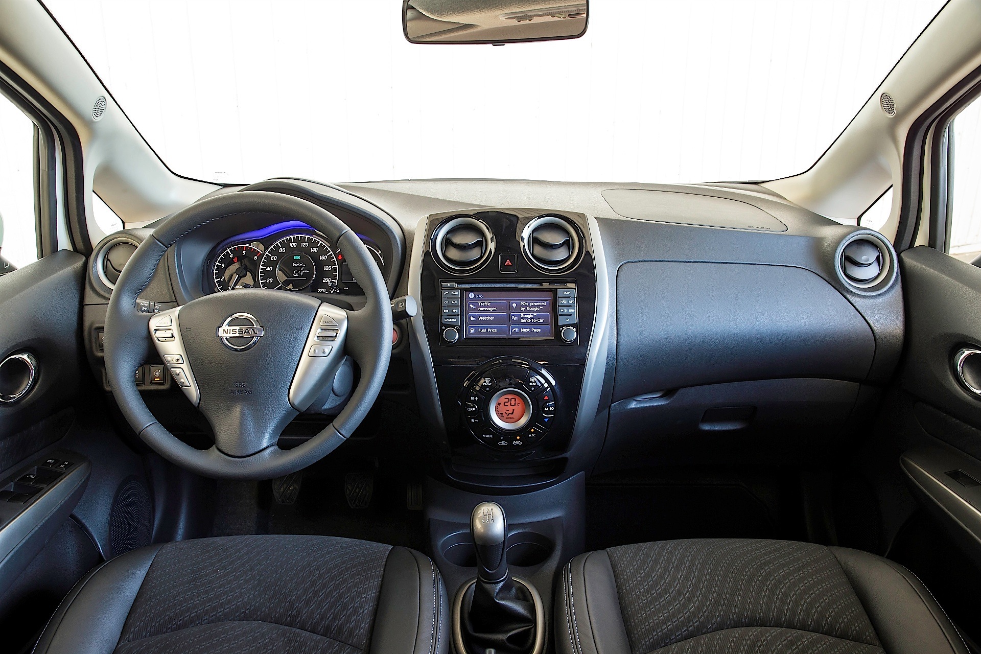 Nissan Note photo 100