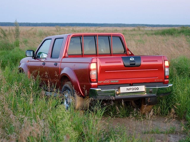 Nissan Np300 foto 7