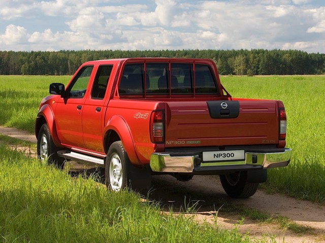 Nissan Np300 foto 10