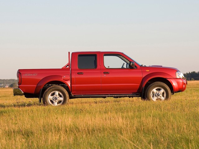 Nissan Np300 foto 21