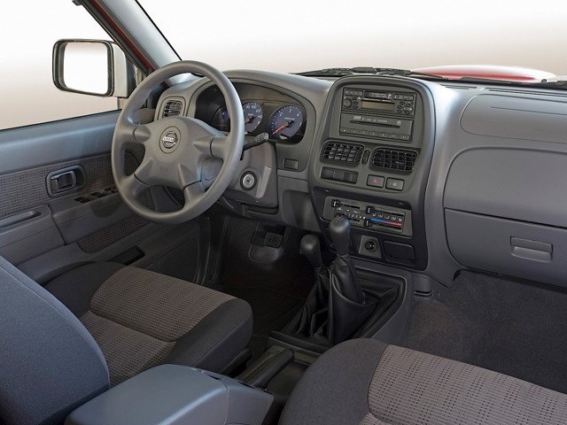 Nissan Np300 foto 36