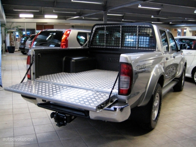 Nissan Np300 foto 3