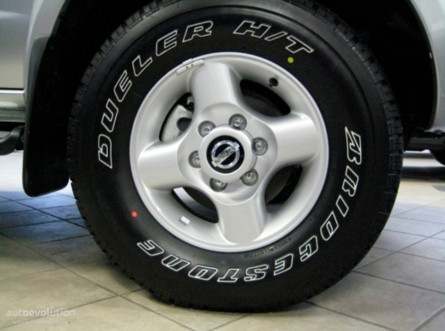 Nissan Np300 foto 4