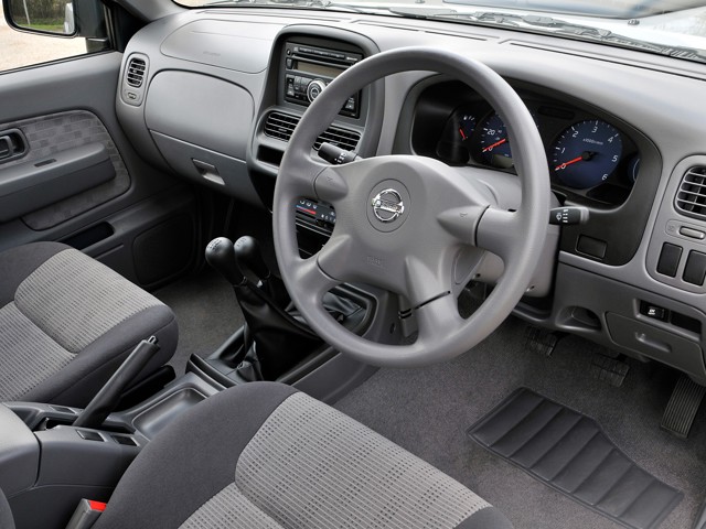 Nissan Np300 Foto 12