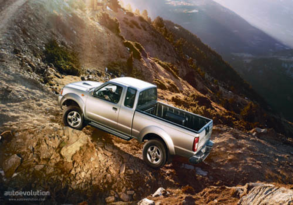 Nissan Np300 photo 4