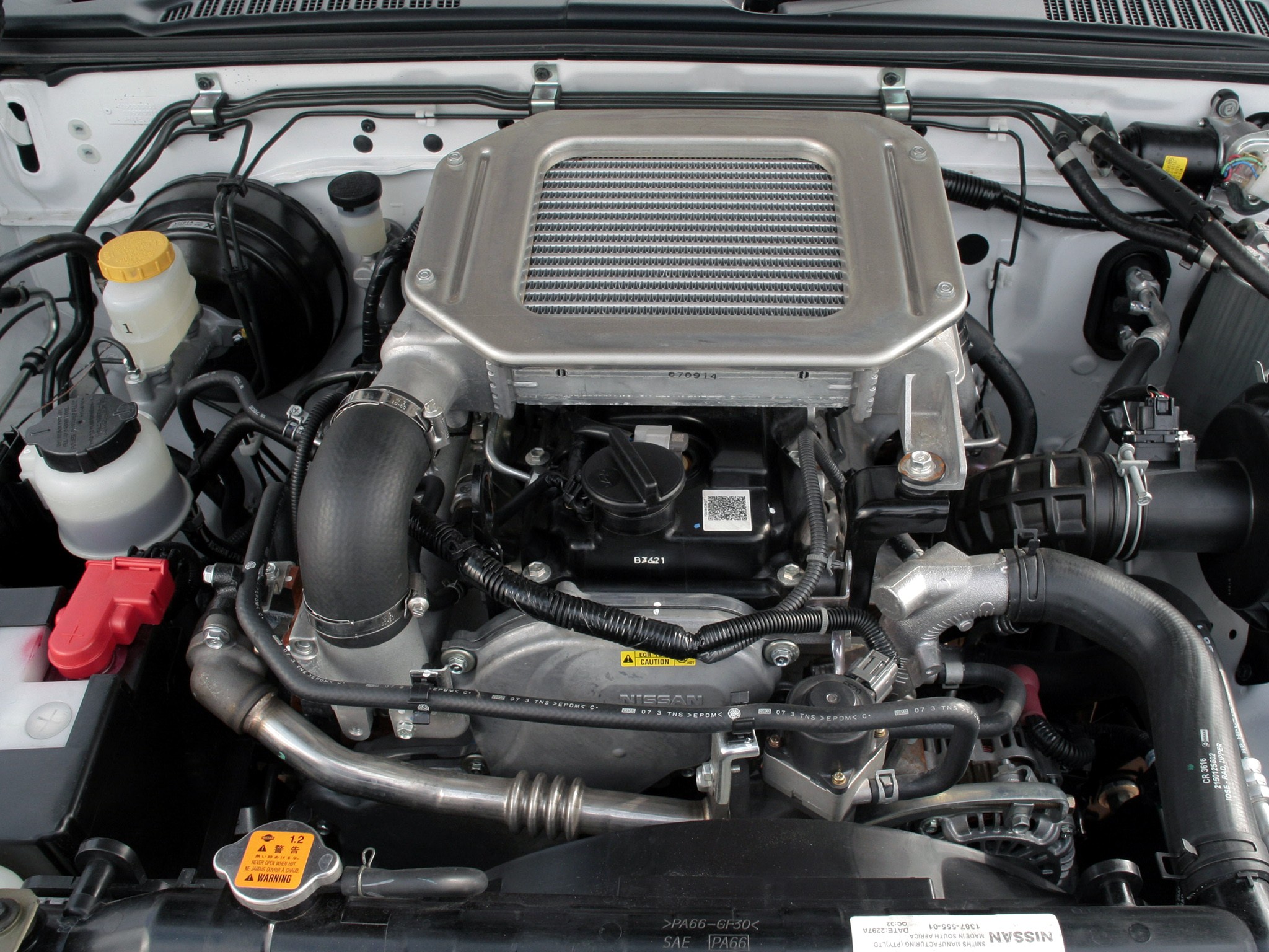 Nissan Np300 photo 36