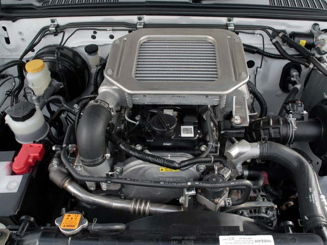 Nissan Np300 photo 36