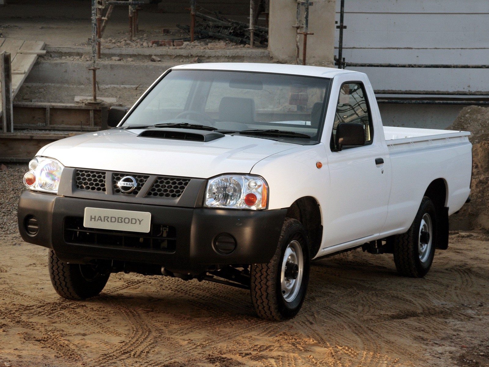 Nissan Np300 photo 13