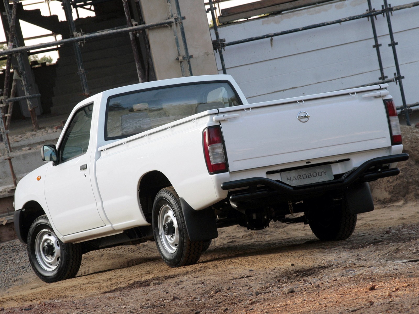 Nissan Np300 photo 14