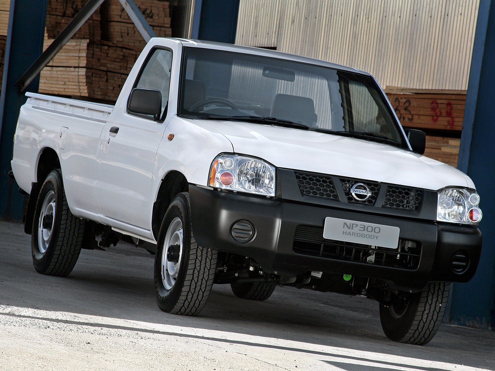 Nissan Np300 photo 16