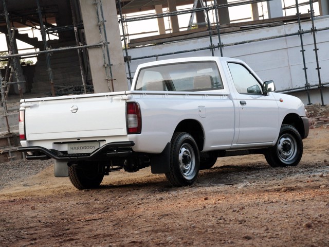 Nissan Np300 photo 21