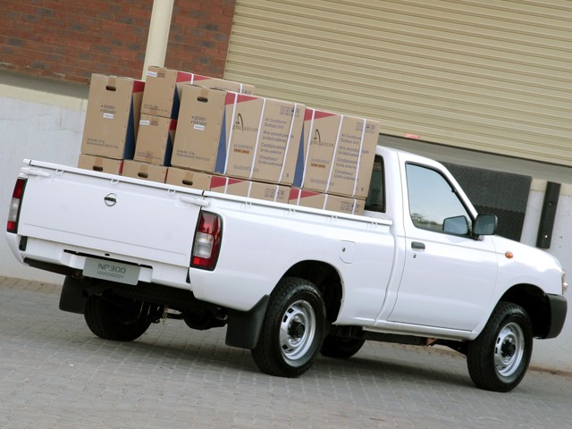 Nissan Np300 photo 22