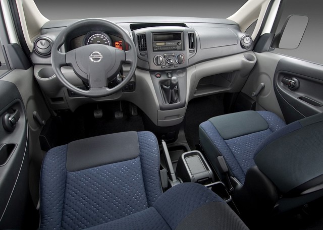 Nissan Nv Foto 12