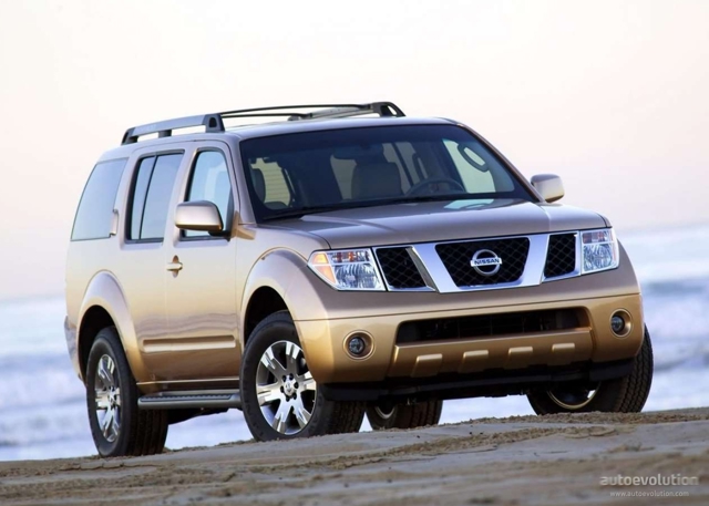 Nissan Pathfinder Foto 1