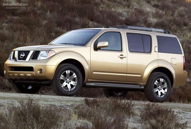 Nissan Pathfinder Foto 4