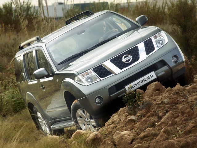 Nissan Pathfinder Foto 16
