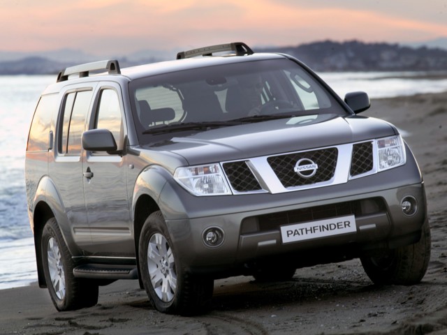 Nissan Pathfinder Foto 18