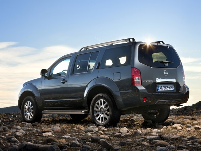 Nissan Pathfinder Foto 48