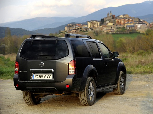 Nissan Pathfinder Foto 57