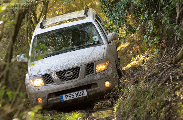 Nissan Pathfinder Foto 1