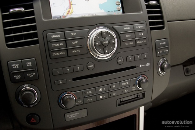 Nissan Pathfinder Foto 75