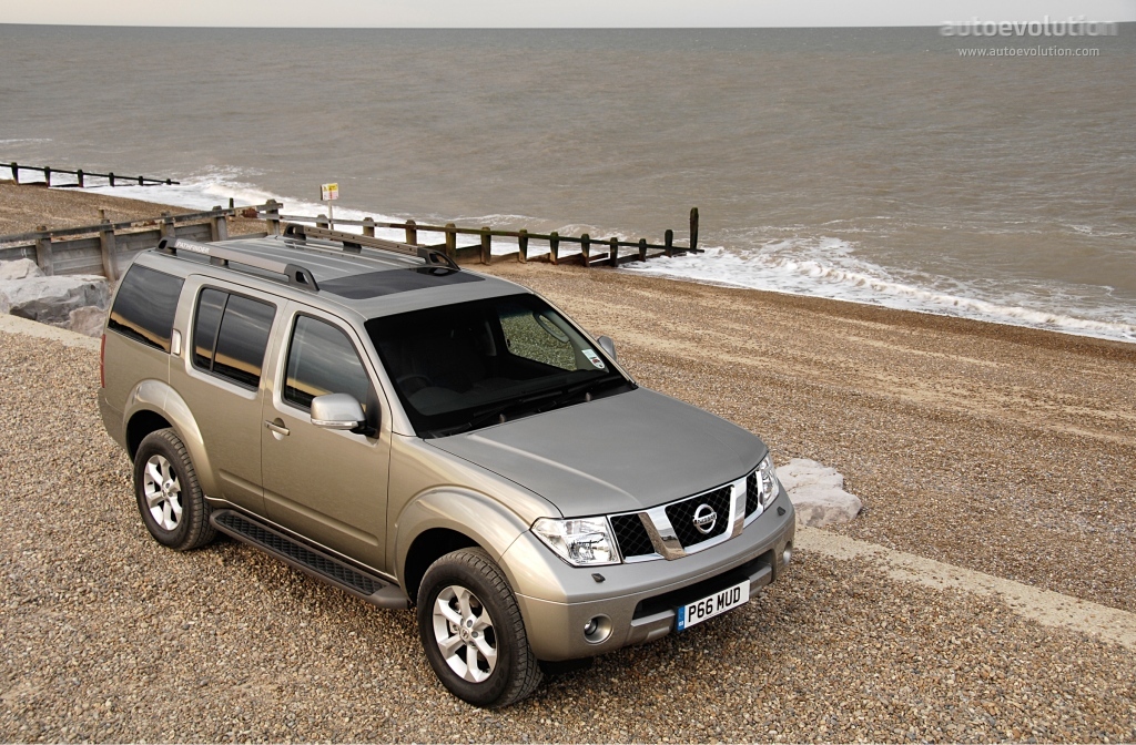 Nissan Pathfinder photo 8