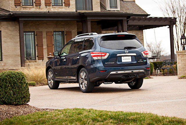 Nissan Pathfinder foto 20