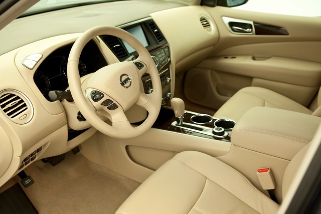 Nissan Pathfinder foto 40