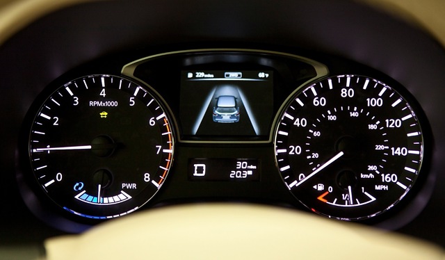 Nissan Pathfinder foto 44
