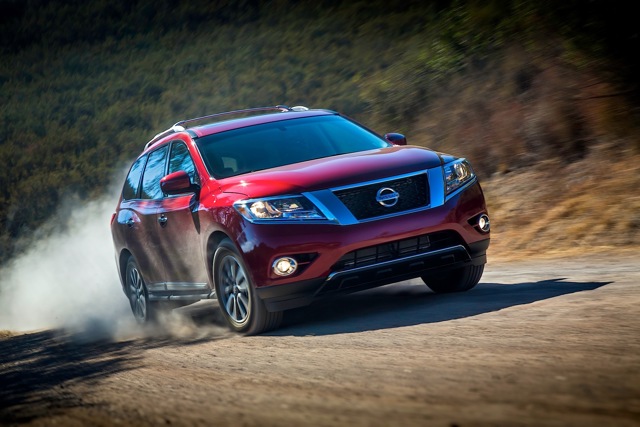 Nissan Pathfinder foto 10