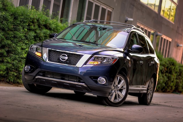 Nissan Pathfinder foto 15