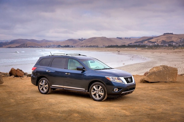 Nissan Pathfinder foto 3