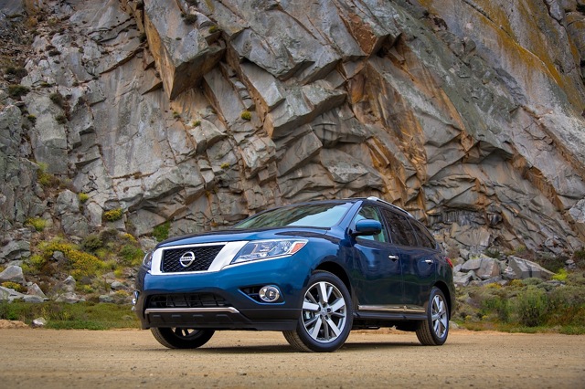 Nissan Pathfinder foto 4