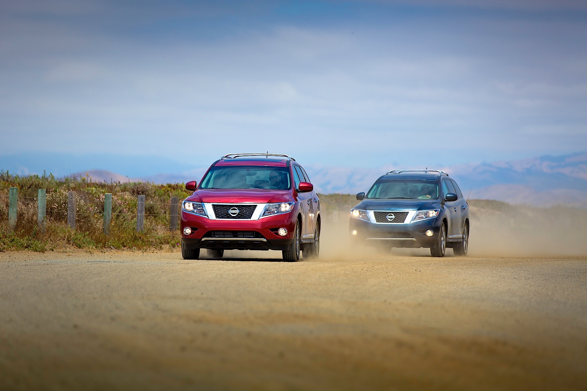 Nissan Pathfinder photo 5