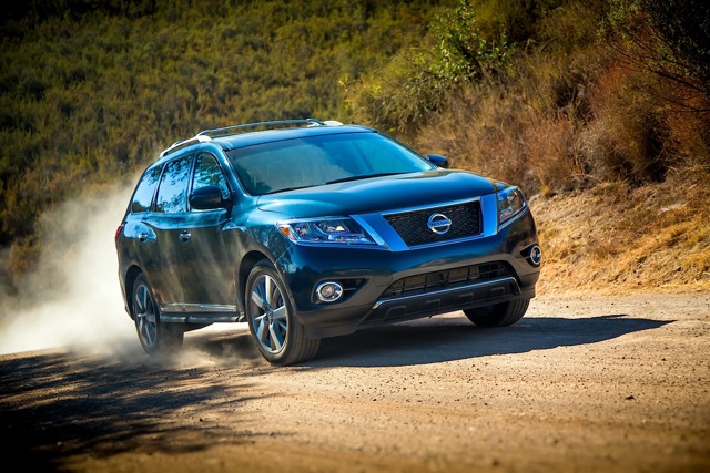 Nissan Pathfinder foto 7