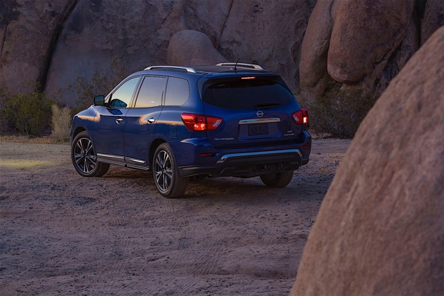 Nissan Pathfinder Foto 8
