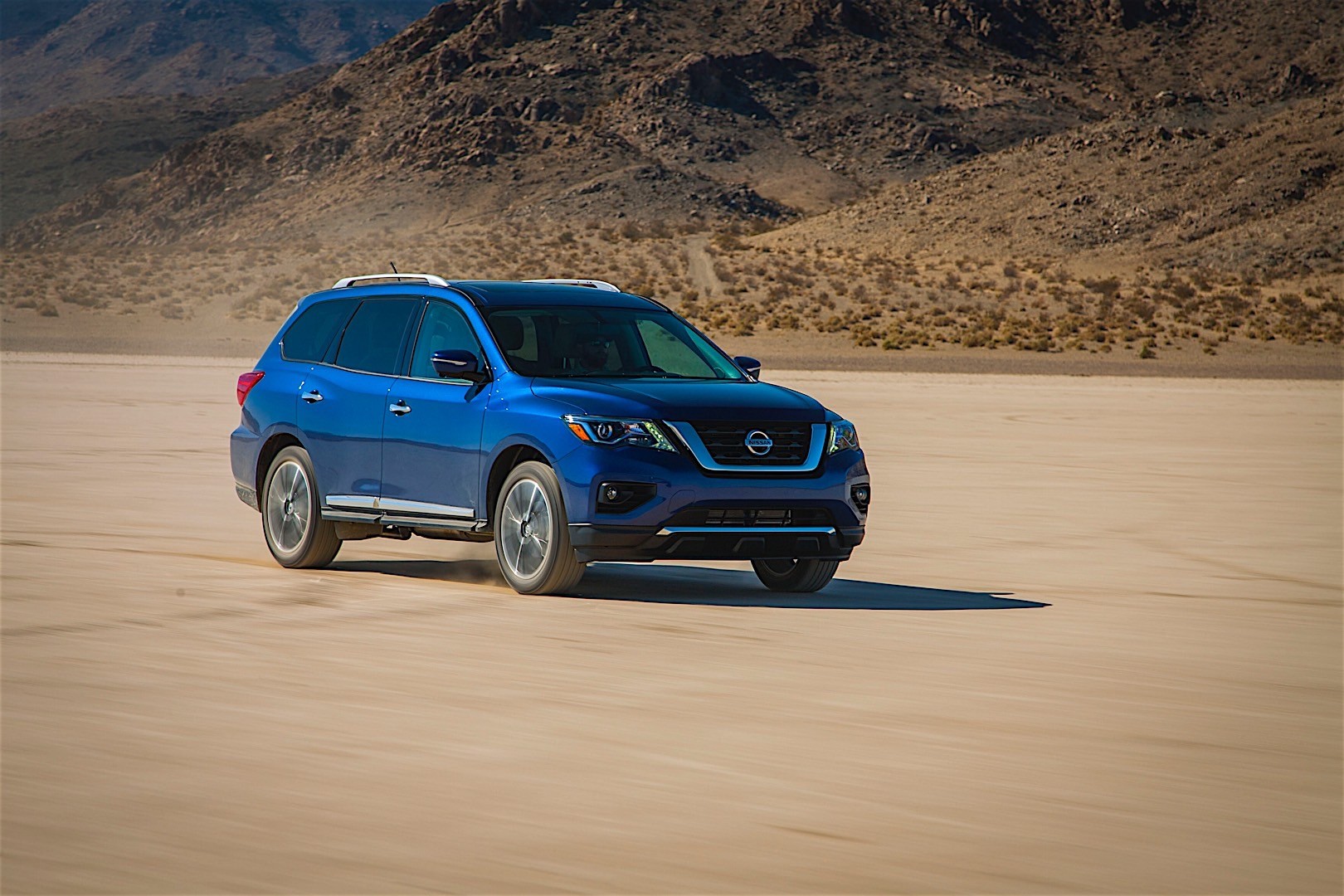 Nissan Pathfinder photo 9