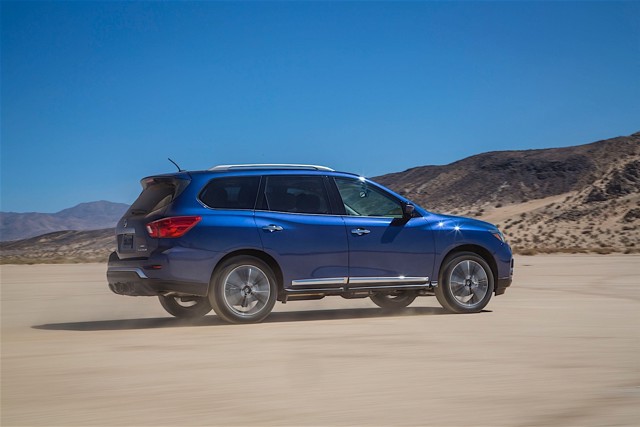 Nissan Pathfinder Foto 12
