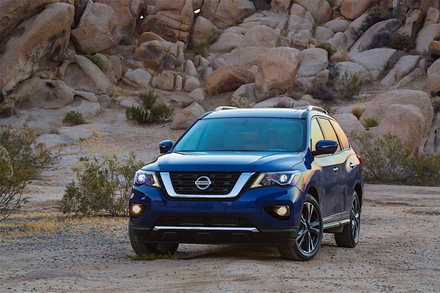 Nissan Pathfinder Foto 3