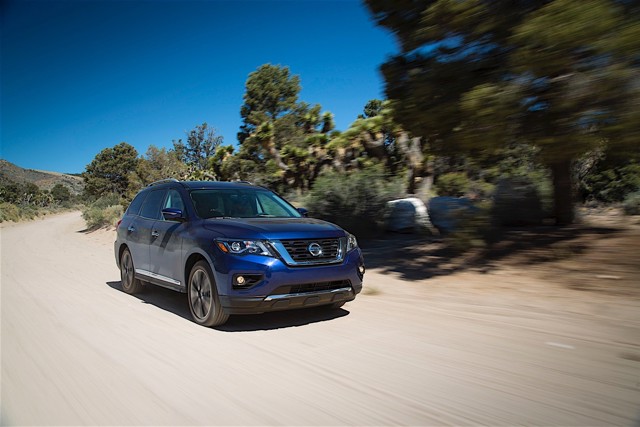 Nissan Pathfinder Foto 4