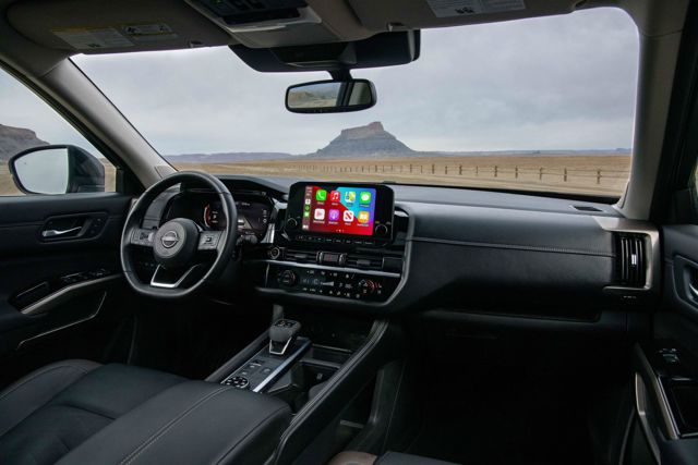 Nissan Pathfinder Foto 39