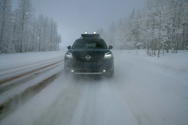 Nissan Pathfinder Foto 1