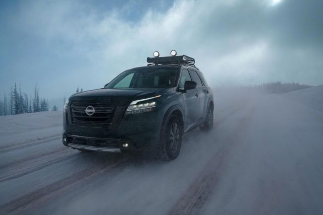 Nissan Pathfinder Foto 2