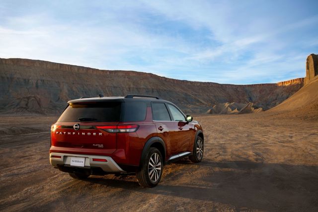 Nissan Pathfinder Foto 13