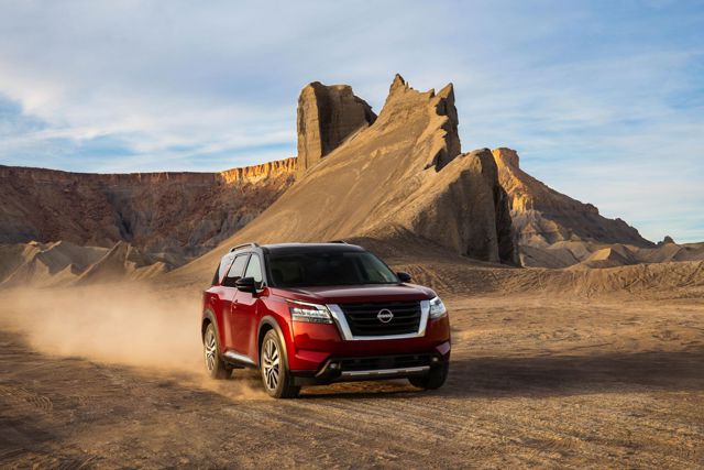 Nissan Pathfinder Foto 17